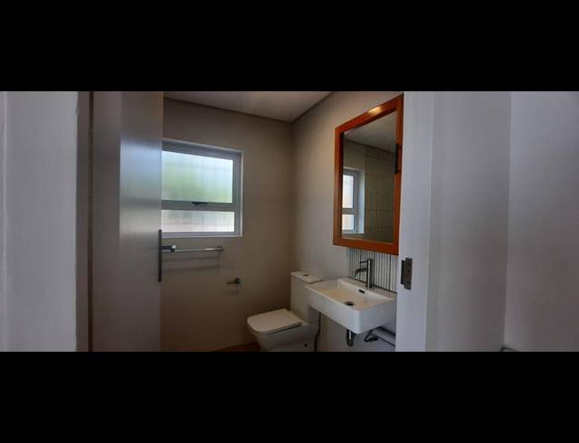 1 BEDROOM PROPERTY TO RENT IN CONSTANTIA PARK
